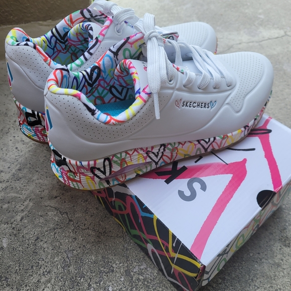 Skechers | Shoes | Skechers Unoloving Love Sneakers Size 8 | Poshmark